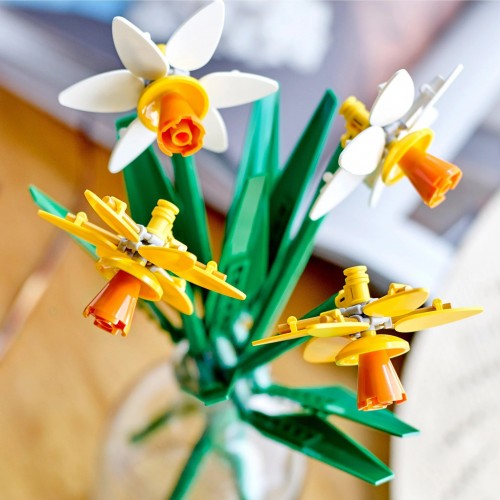 Lego Icons Daffodils (40747)